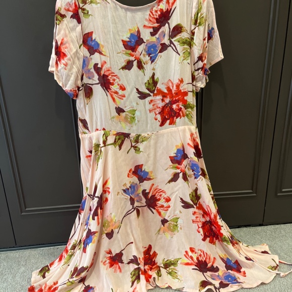 Lulu’s Wrap Dress - Picture 2 of 2